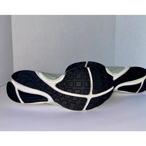 Nike Air Presto Women’s Running Shoes Size 8 Light Silver Gray 878068-017 - Picture 6 of 8